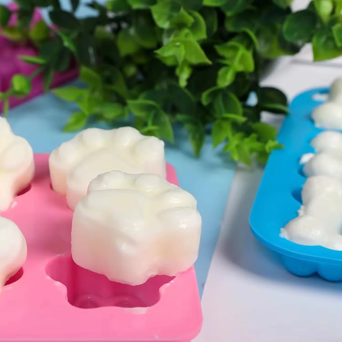 Silicone Dog Paw & Bone Treat Mold 🐶🐾✨🍬